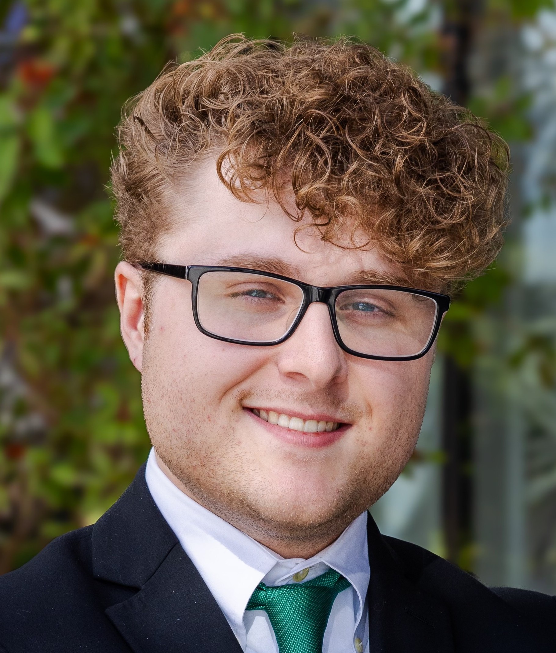 Andrew Holland professional headshot